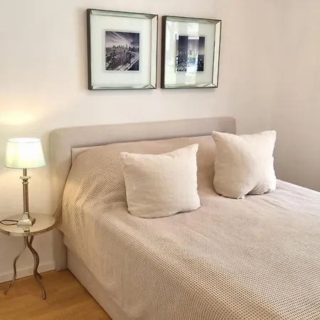 Apartment Luxi Luxurioeses Mit Terrasse Und Garten Mitten In *
